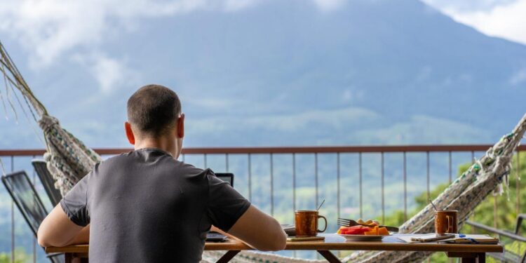 Digital Nomads Blend Professional Life and Passion for Travel